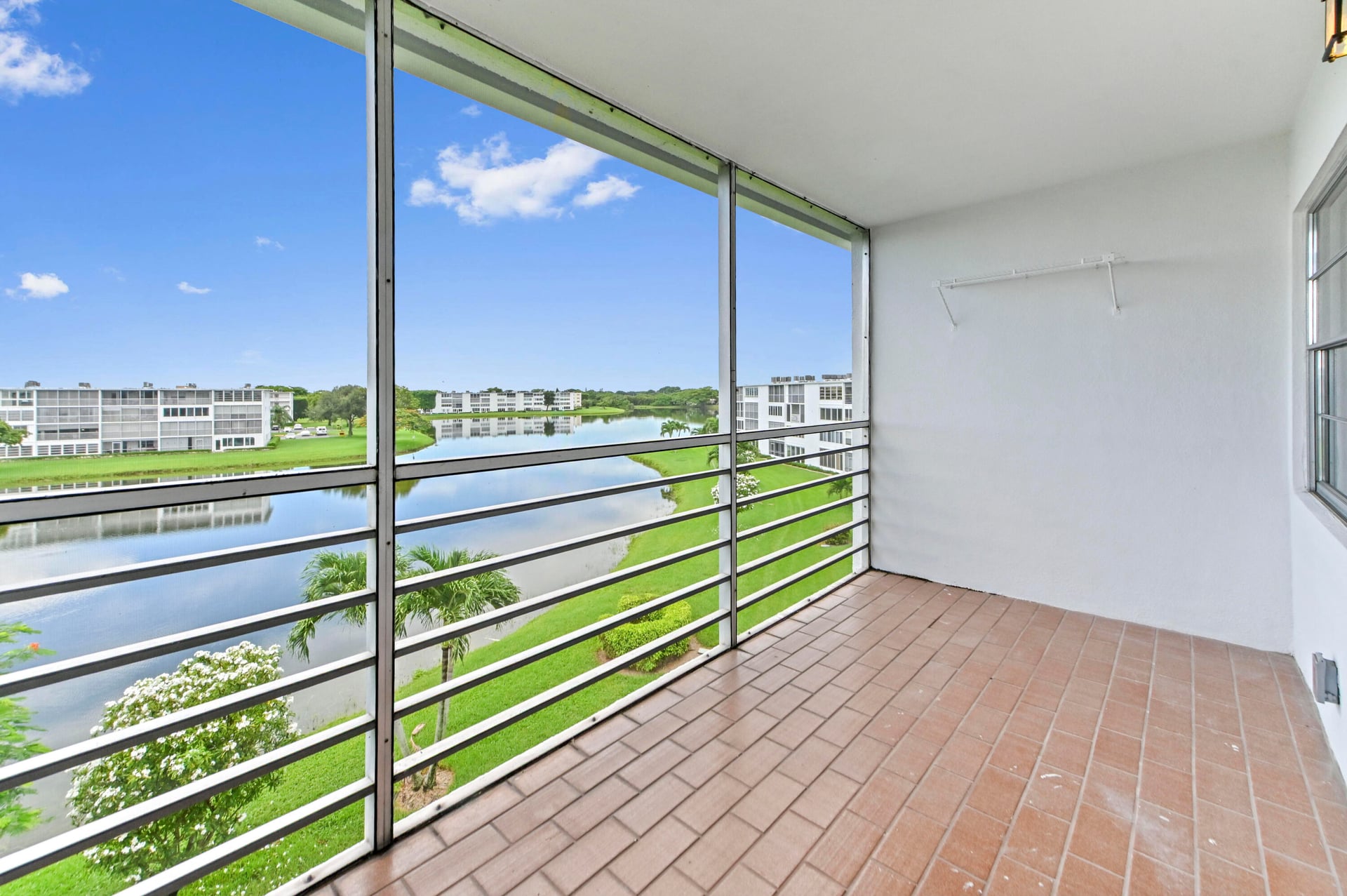 Residence photo 26