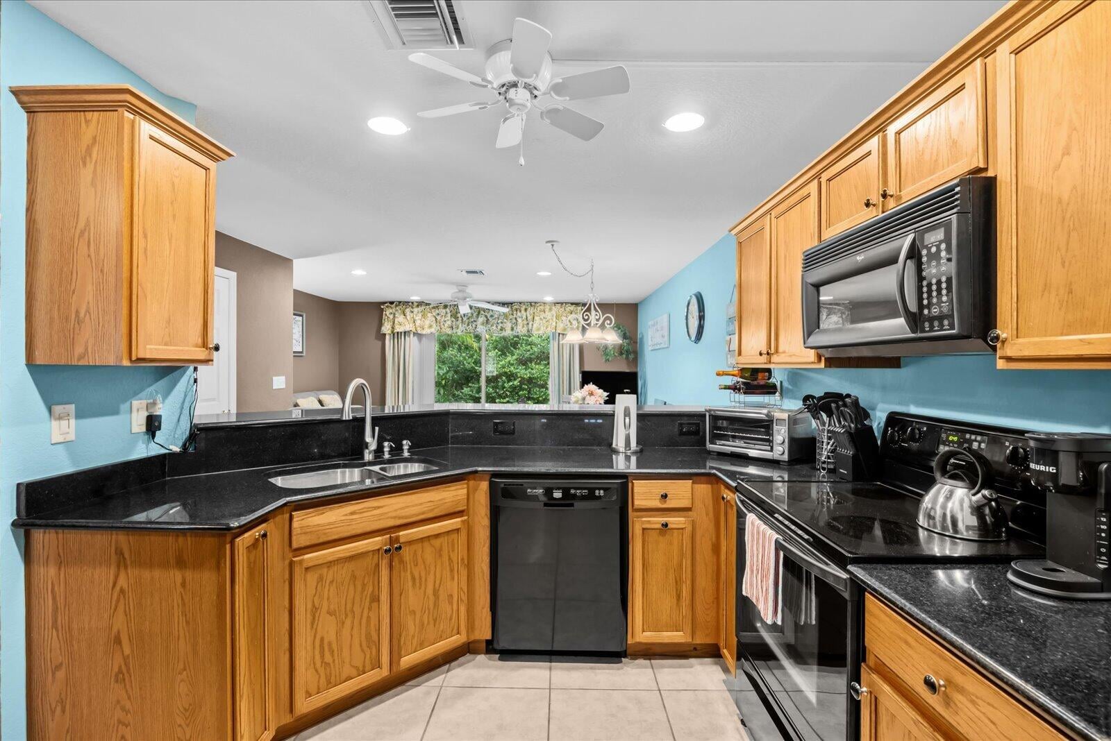 Residence photo 12