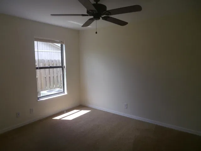  Residence photo 6