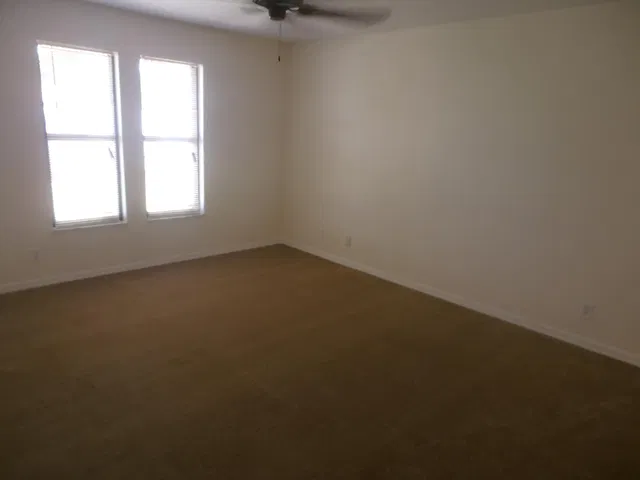  Residence photo 8