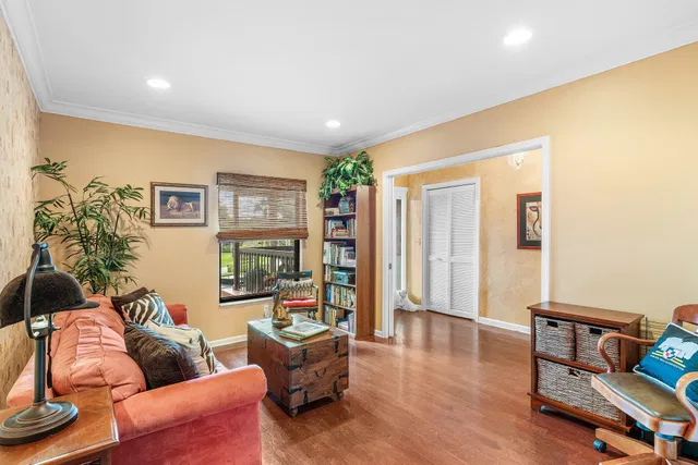 Unit 206 photo 9