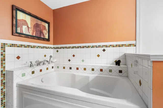 Unit 206 photo 27