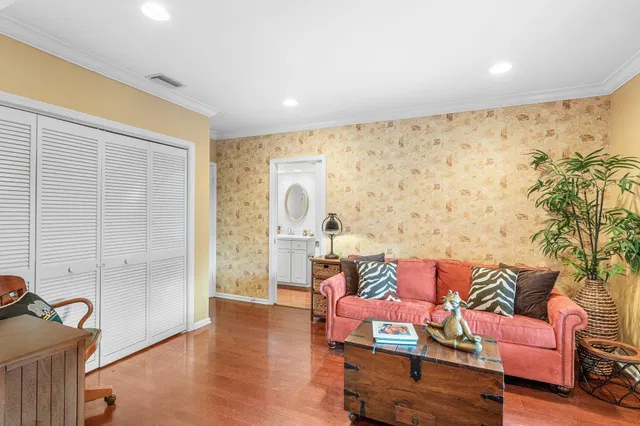 Unit 206 photo 31