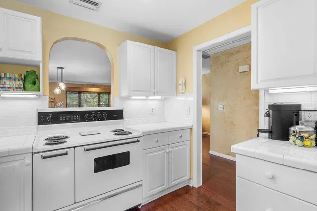 Unit 206 photo 36