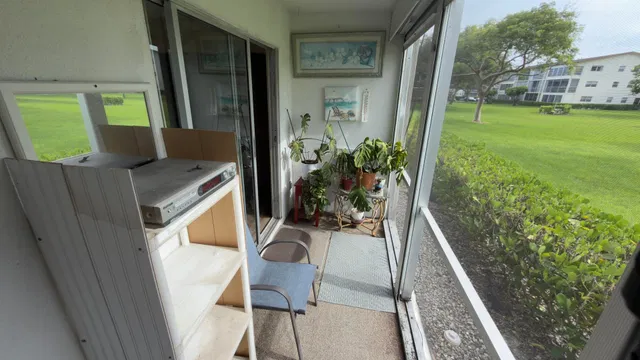 Unit 432 photo 14