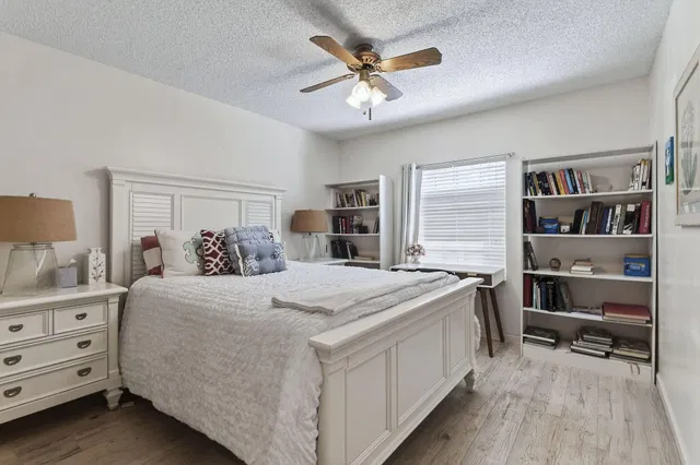 Residence photo 28