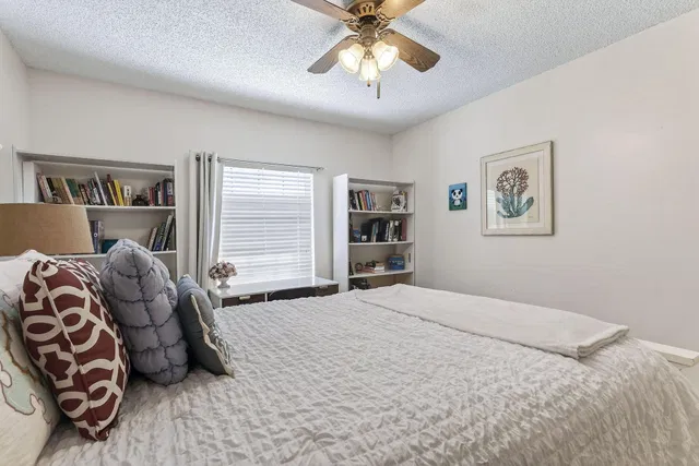 Residence photo 29