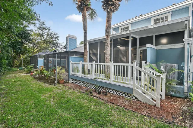 Residence photo 36