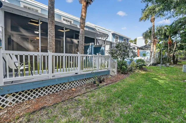 Residence photo 37