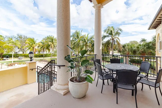 Residence photo 71