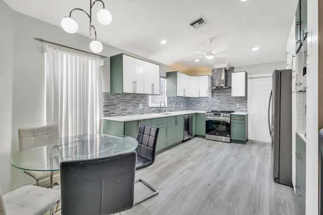 Residence photo 14