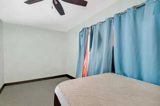 Residence photo 30