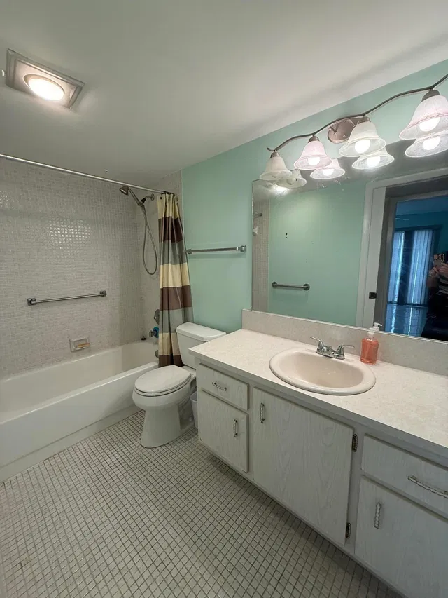 Unit 3018 photo 5