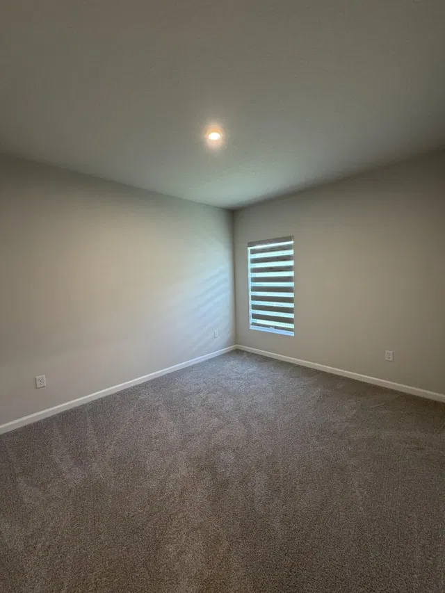 Residence photo 18