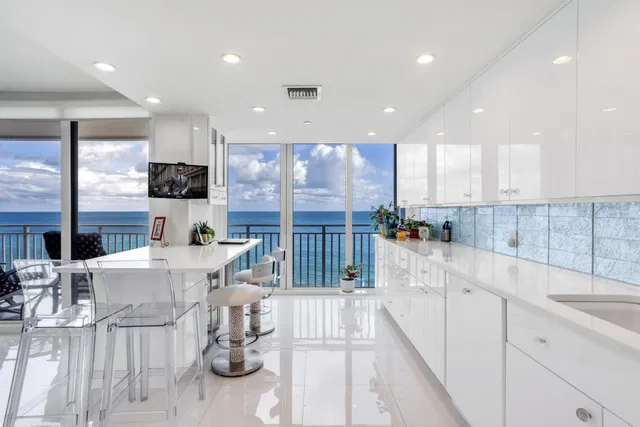Boca Raton Unit 11E photo 14