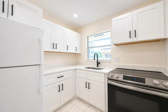 Unit D18 photo 7