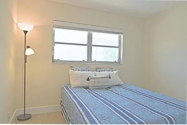 Unit D18 photo 14