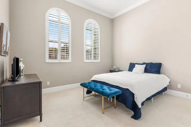 Residence photo 18
