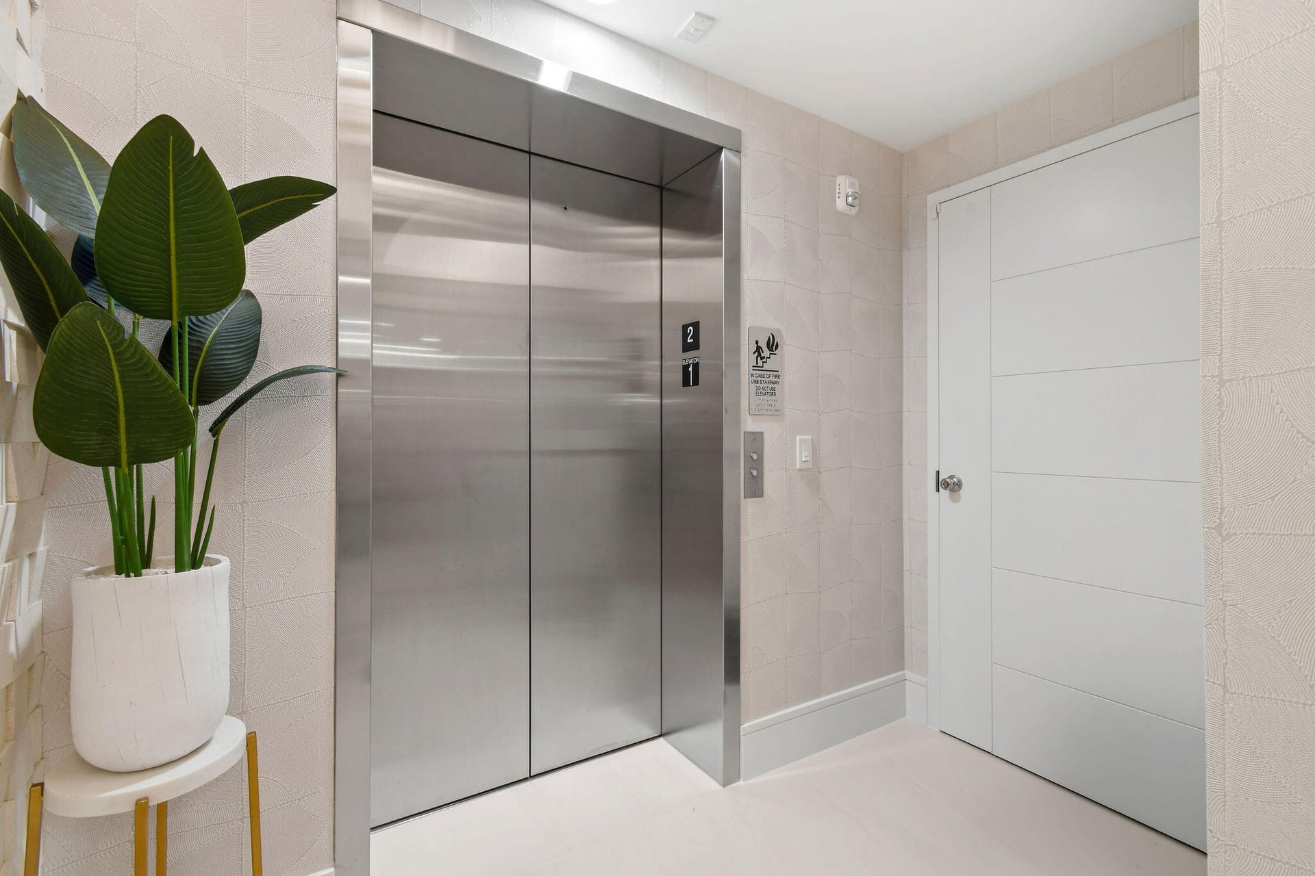 Unit 202 photo 4