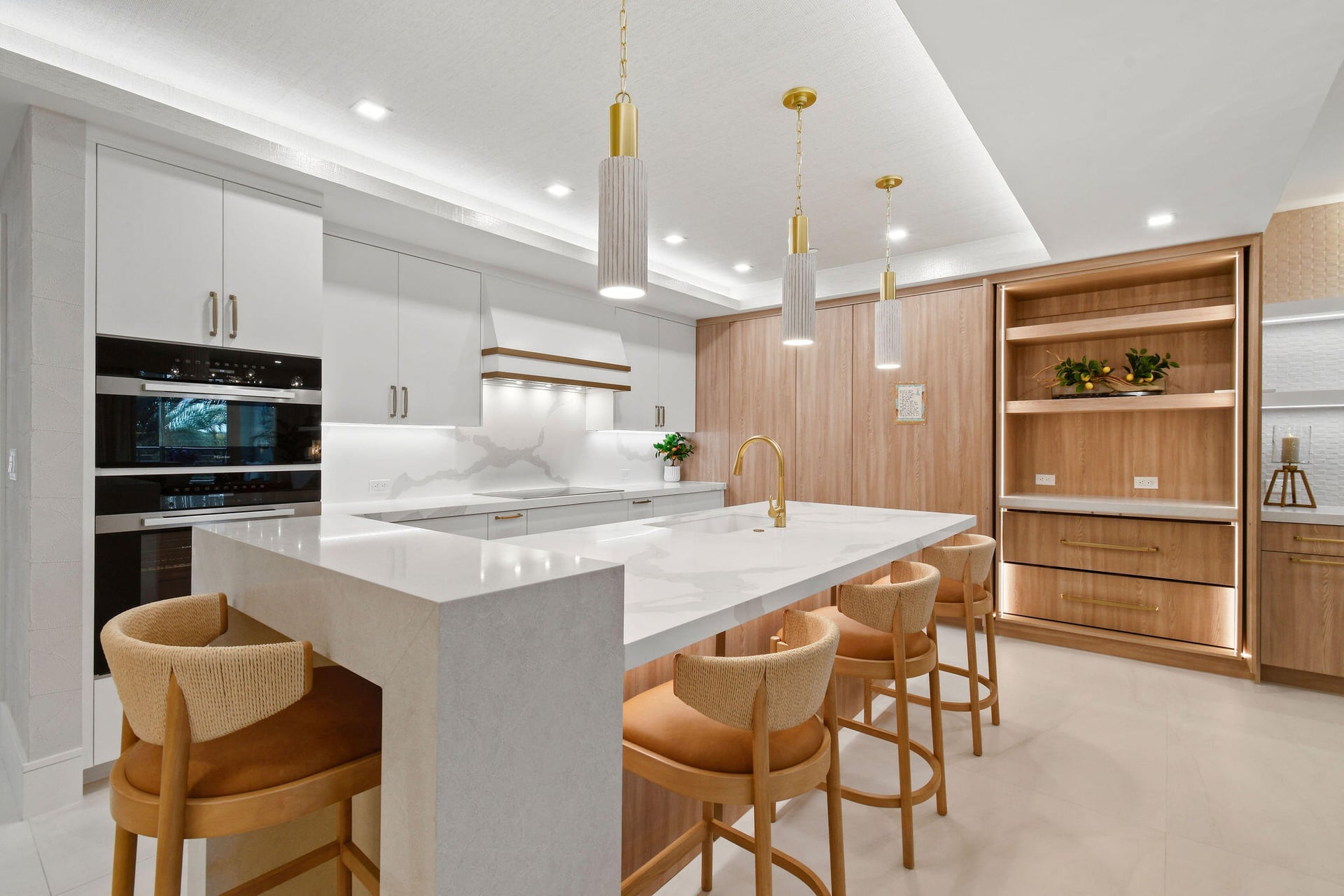 Unit 202 photo 16