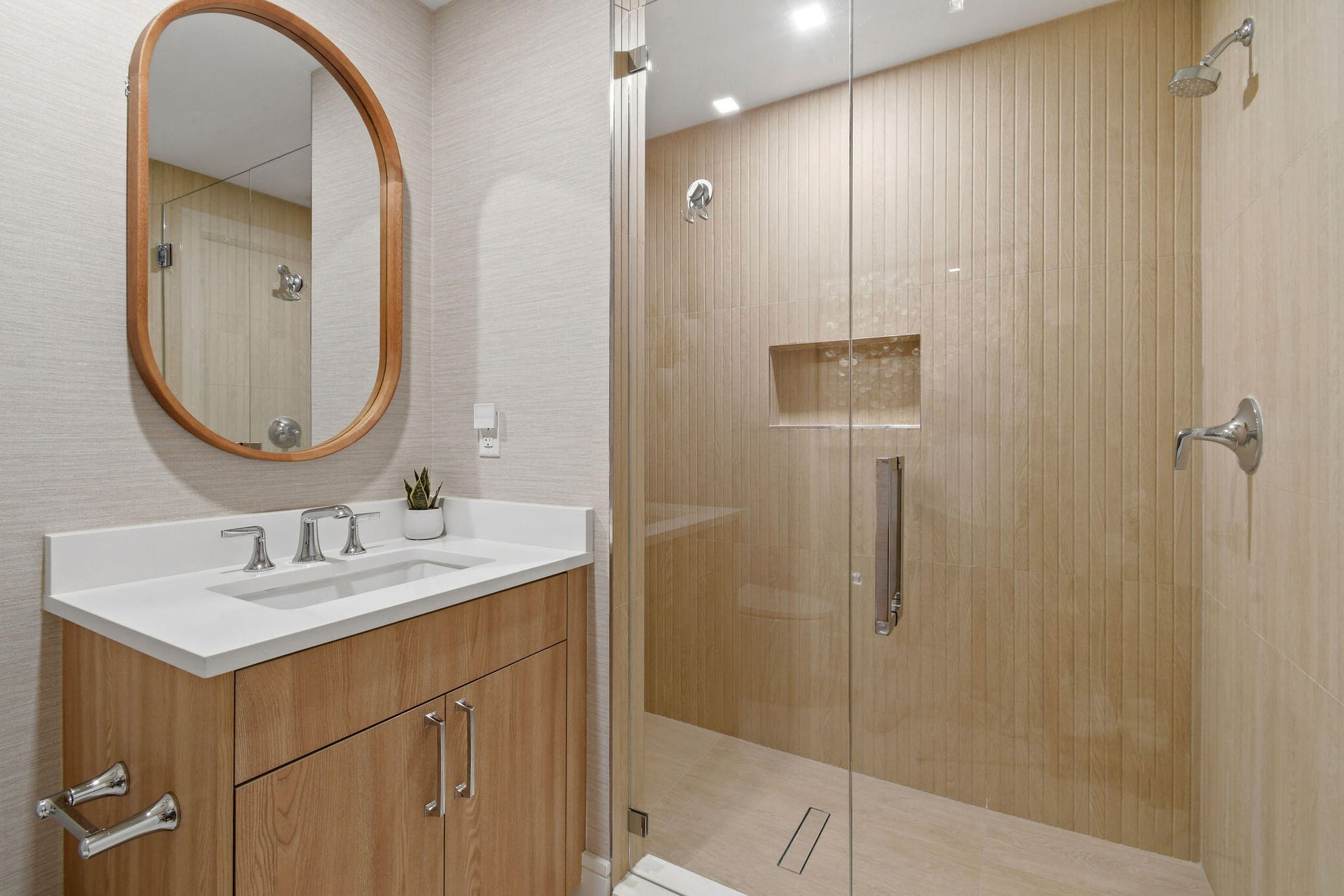 Unit 202 photo 46