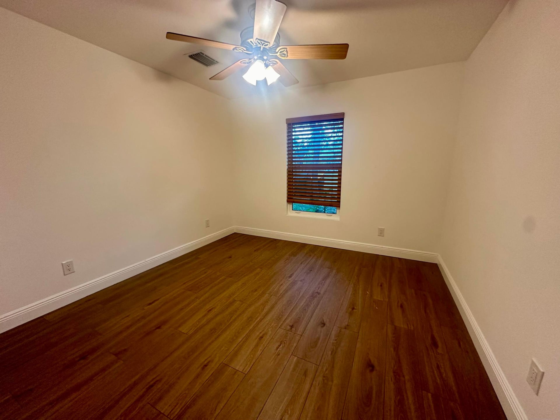 Residence photo 8