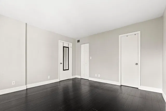 Unit 606 photo 36