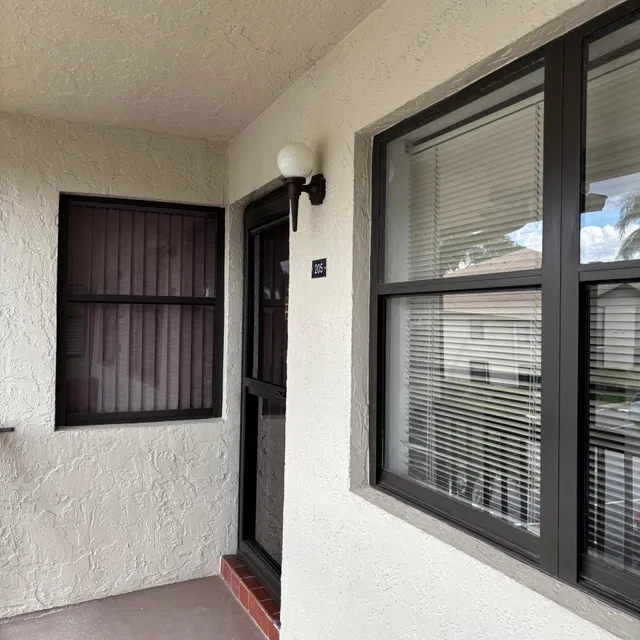 Unit 205 photo 3