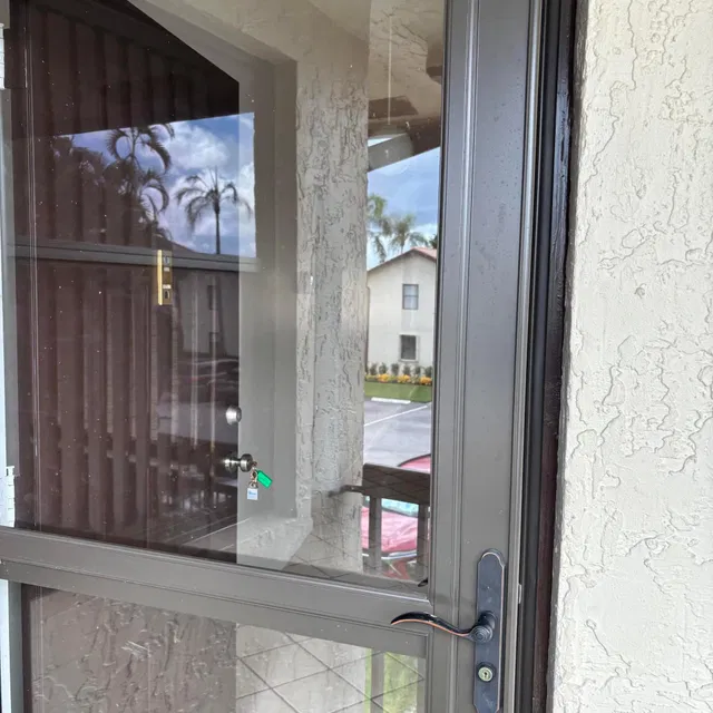 Unit 205 photo 5