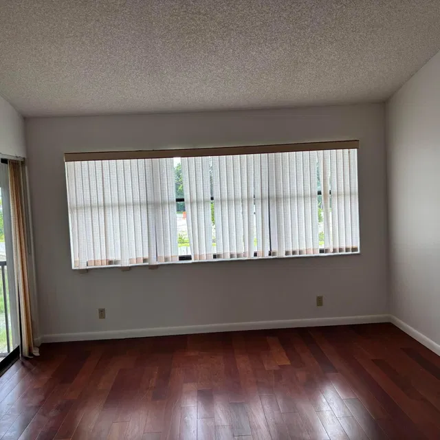 Unit 205 photo 11