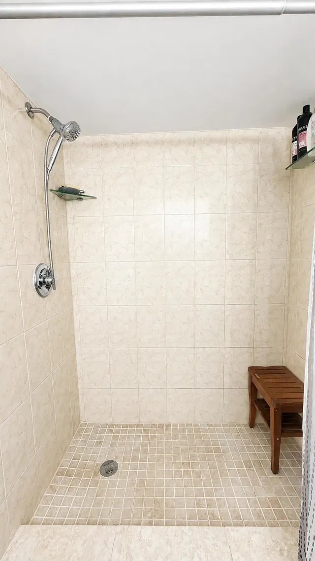 Unit 202 photo 9