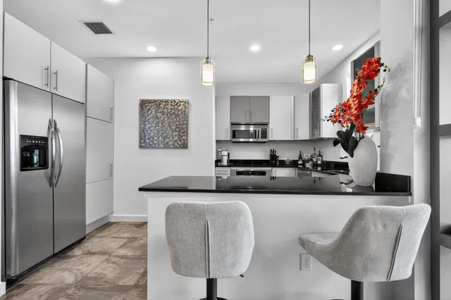 The Meridian Unit 309 photo 9