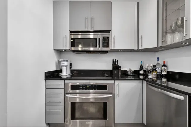 The Meridian Unit 309 photo 12