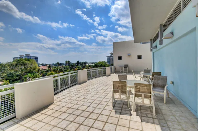 The Meridian Unit 309 photo 25