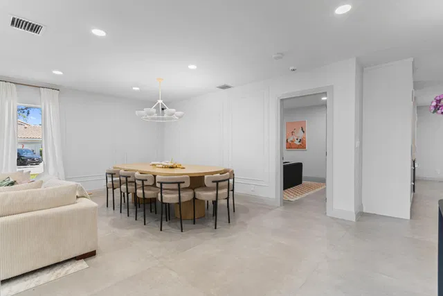  Residence photo 12