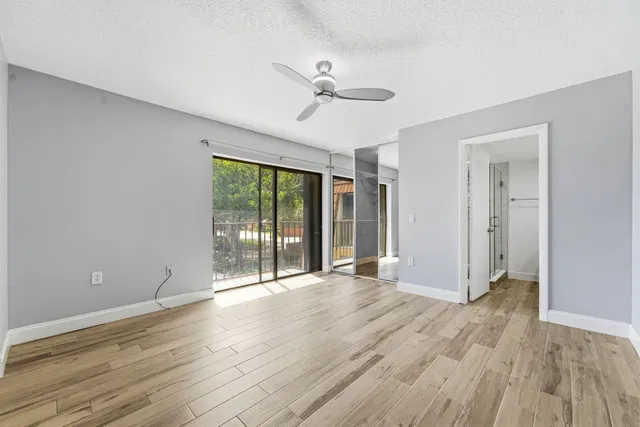  Residence photo 17