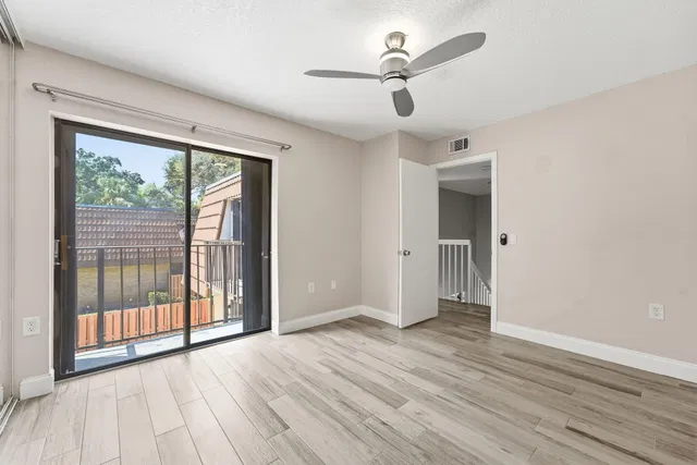  Residence photo 24