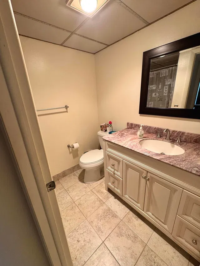  Unit 32 photo 8