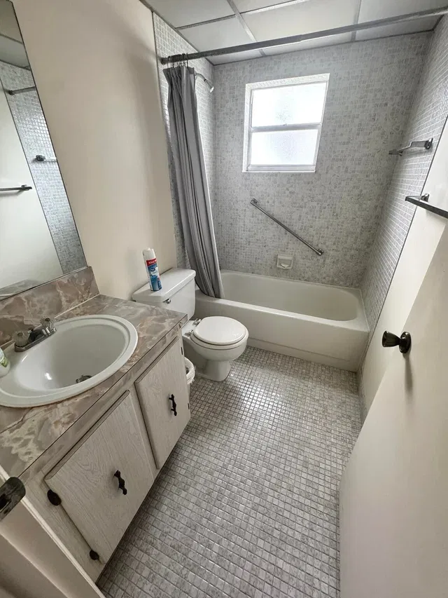  Unit 32 photo 10