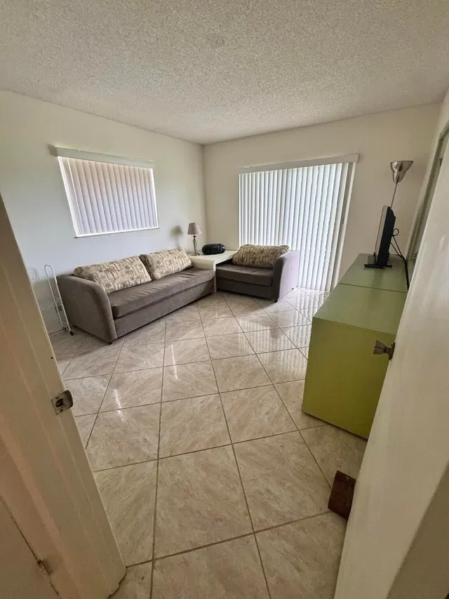  Unit 32 photo 11