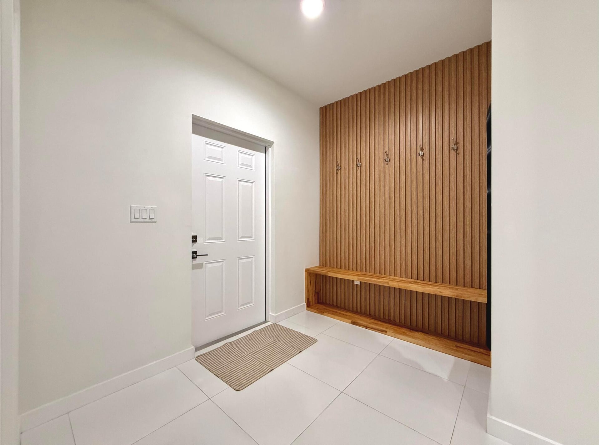 Unit 104 photo 3