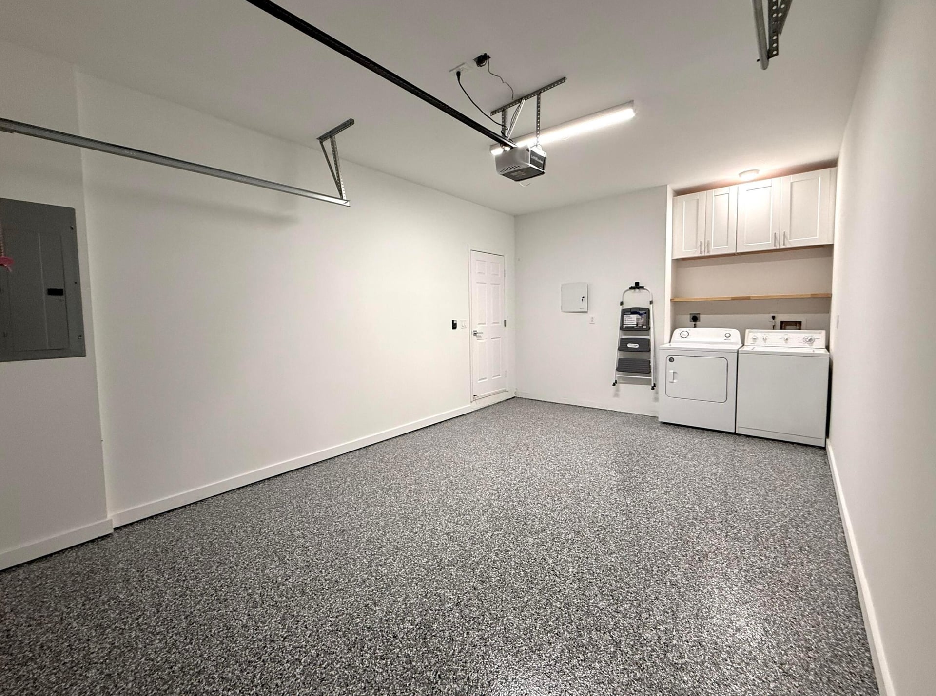 Unit 104 photo 19