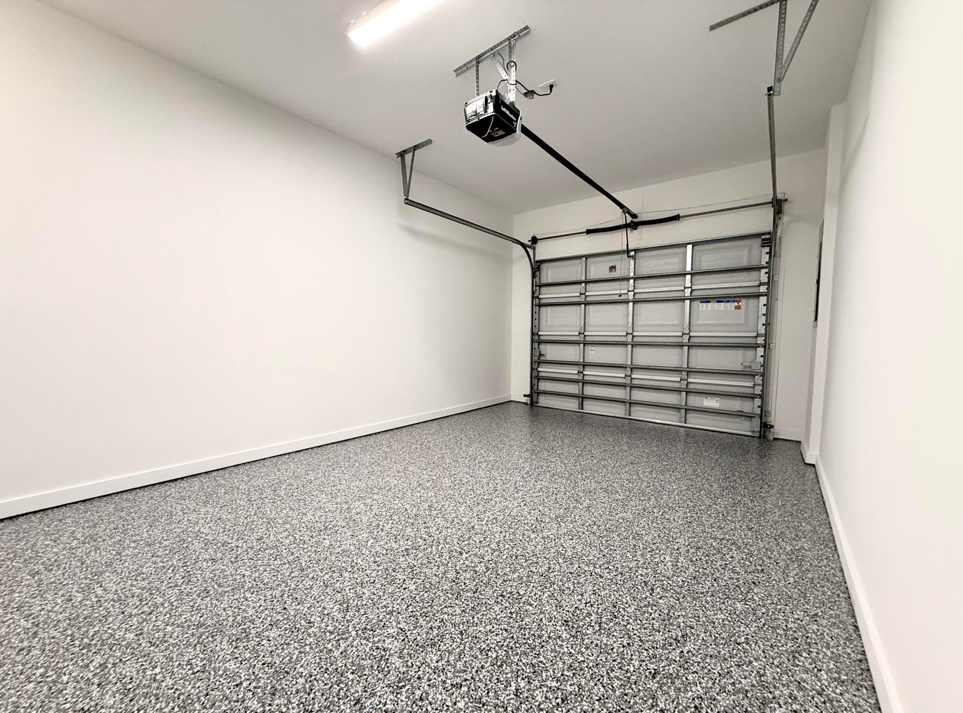 Unit 104 photo 20