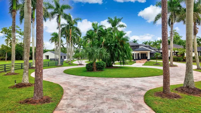 Homeland Residence photo 5