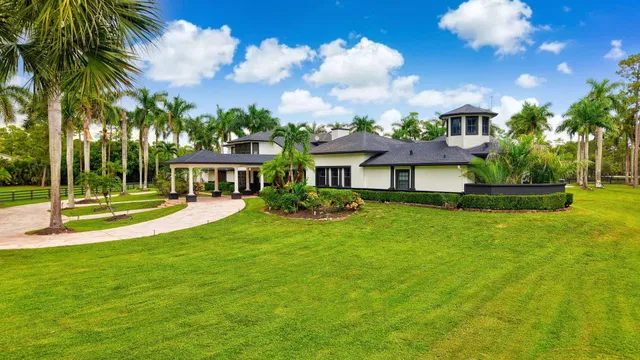 Homeland Residence photo 6