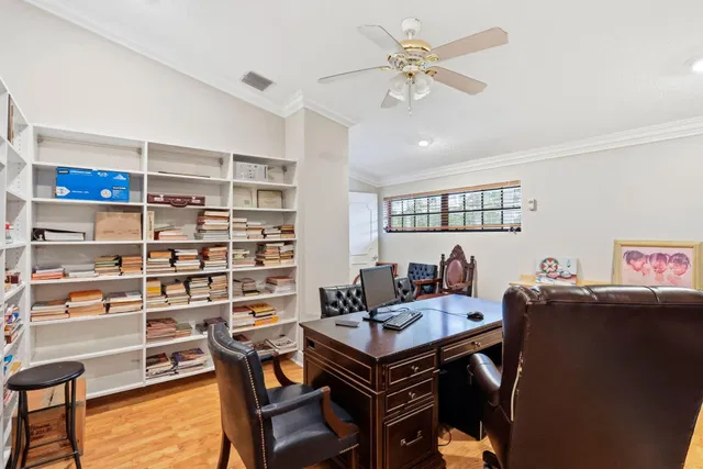 Homeland Residence photo 35