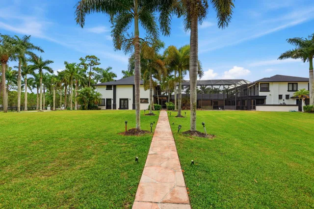 Homeland Residence photo 69
