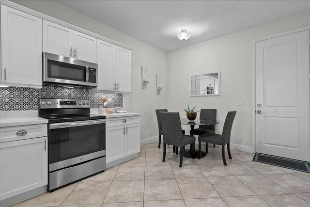 Residence photo 7