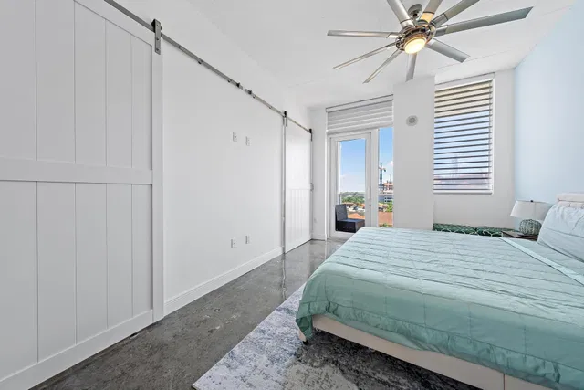 Villa Lofts Unit 801 photo 3