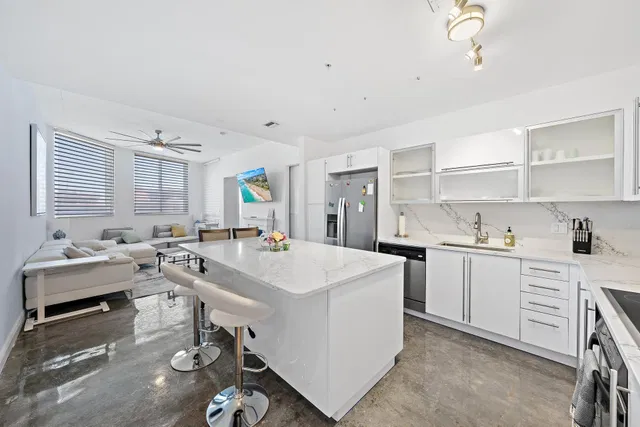 Villa Lofts Unit 801 photo 9